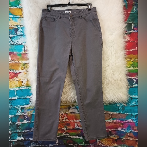 Croft & Barrow Gray Straight Leg Pants Size 14 Regular - Picture 2 of 9